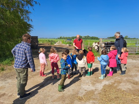 2KC - Op bezoek bij Milki