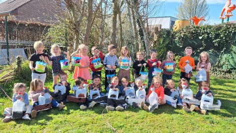 P-1-2KA: Prentenboek 'Kom uit het ei kleintje'